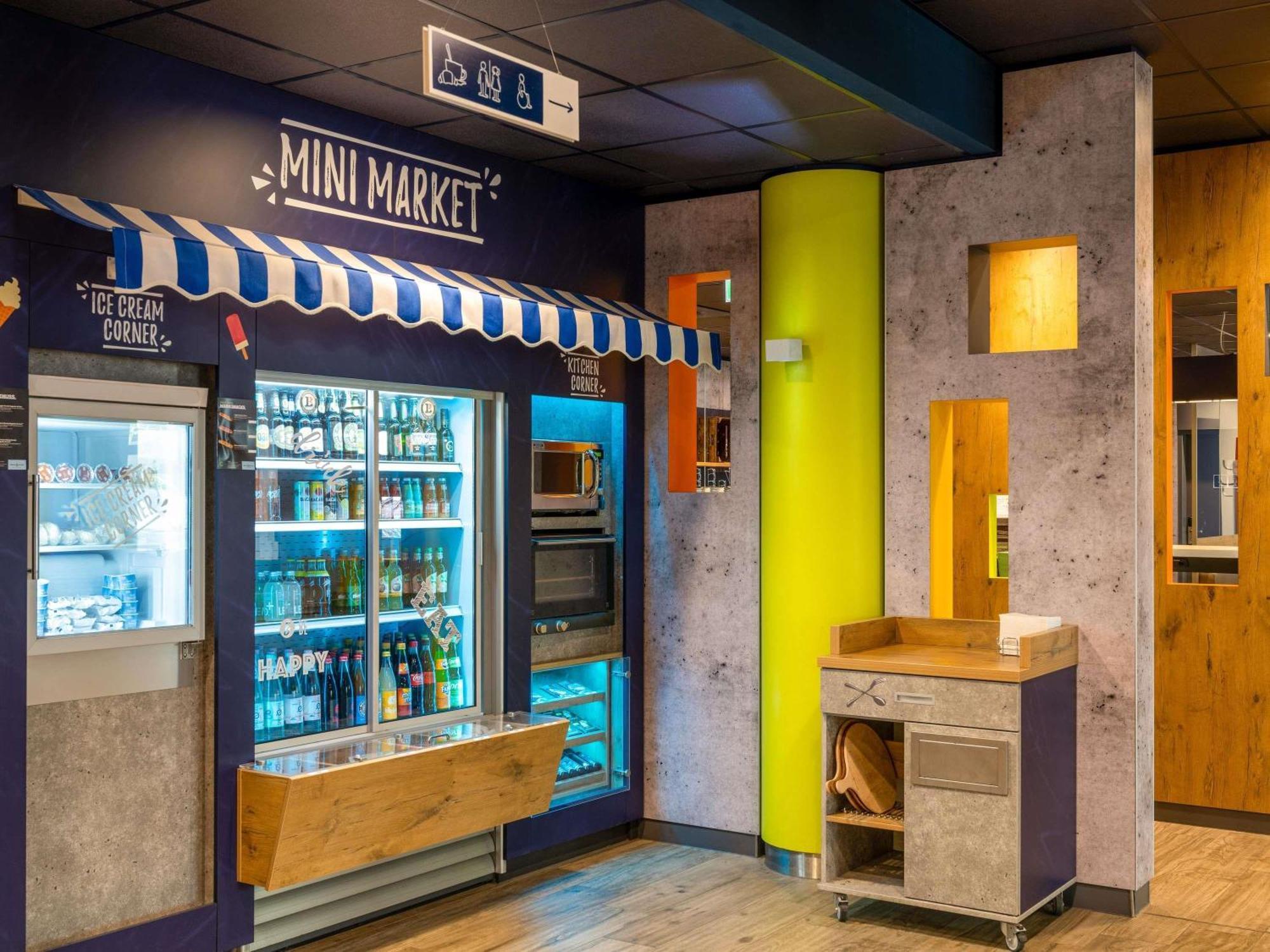 Ibis Budget Berlin Kurfuerstendamm — Foto’s 3